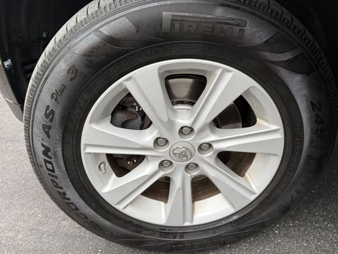 Used 2013 Toyota Highlander SE image 9