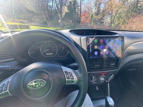 Used 2011 Subaru Forester 2.5X Premium image 10