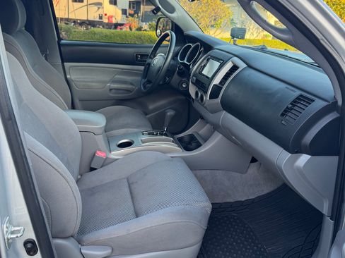 Used 2006 Toyota Tacoma PreRunner image 14