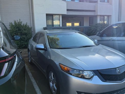 Used 2010 Acura TSX Sedan image 2
