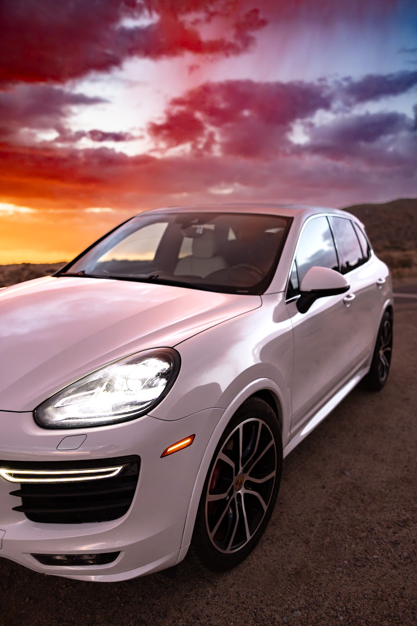 Used 2017 Porsche Cayenne AWD/4WD image 13