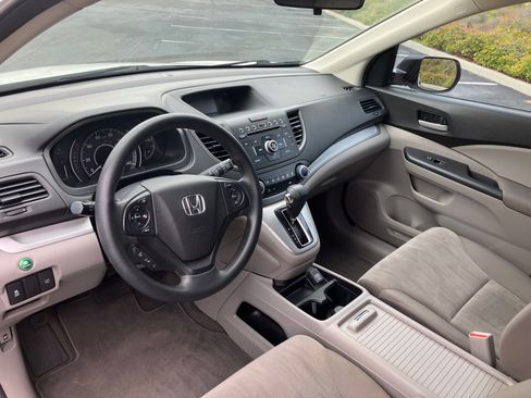 Used 2014 Honda CR-V LX image 10
