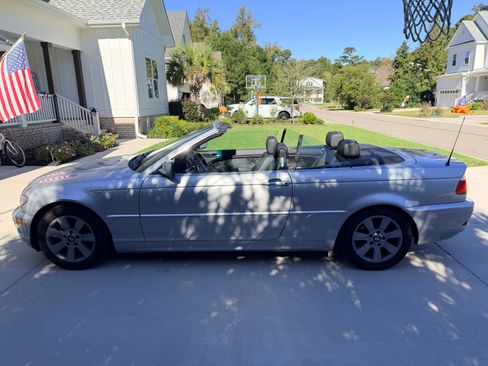 Used 2006 BMW 325Ci Convertible image 8