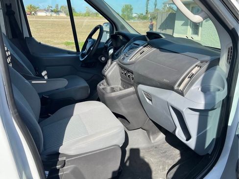 Used 2019 Ford Transit 250 148 Medium Roof RWD image 2