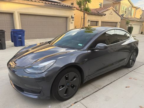 Used 2023 Tesla Model 3 Standard Range RWD image 4