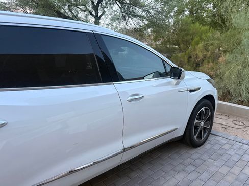 Used 2021 Buick Enclave Essence w/ Sport Touring Edition FWD image 6