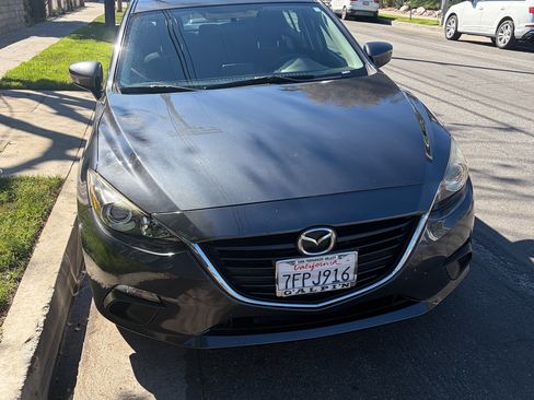 Used 2014 MAZDA MAZDA3 i Touring w/ Technology Package image 2