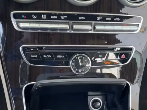 Used 2018 Mercedes-Benz C 300 C 300 4MATIC Sedan 4D image 9