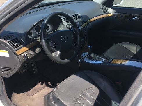 Used 2006 Mercedes-Benz E 55 AMG Sedan image 11