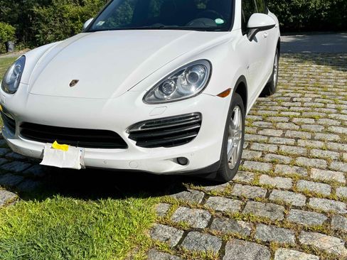 Used 2013 Porsche Cayenne Diesel image 4