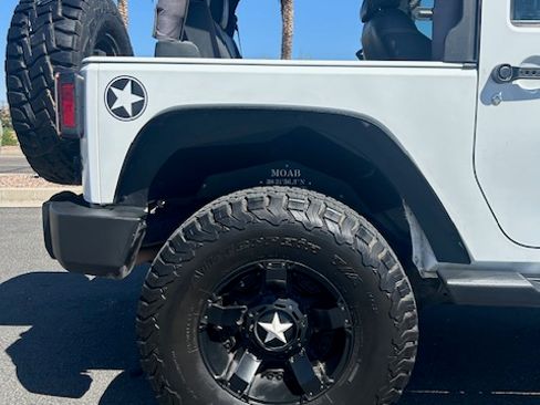 Used 2017 Jeep Wrangler Sport image 10