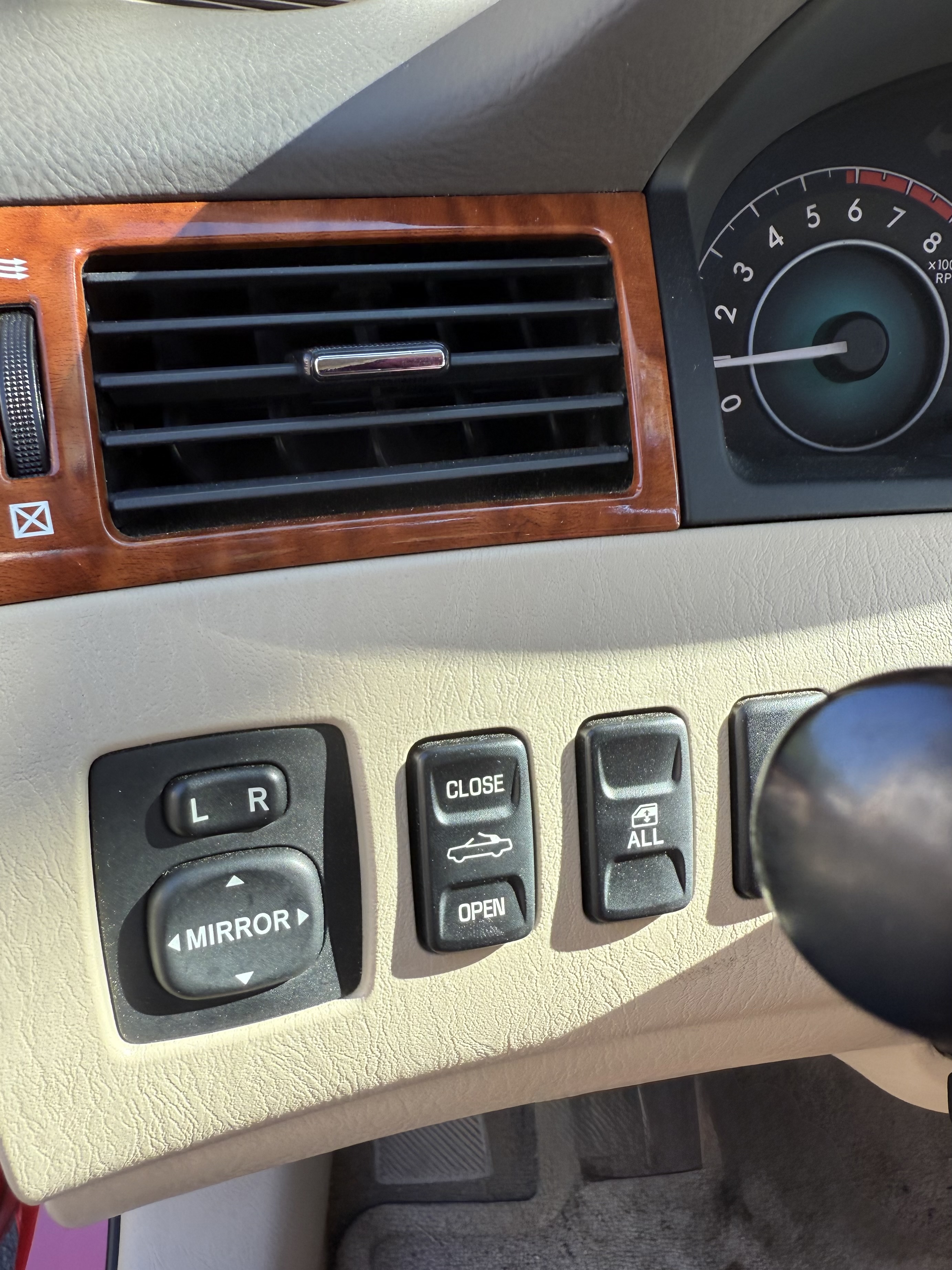 Used 2007 Toyota Solara SLE FWD image 13