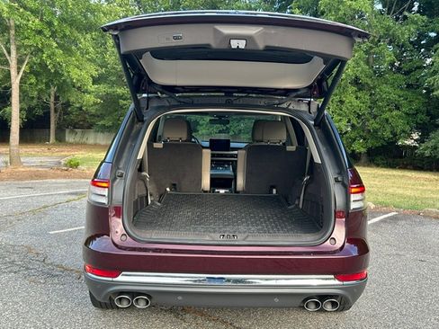 Used 2021 Lincoln Aviator Reserve w/ Equipment Group 201A AWD/4WD image 8