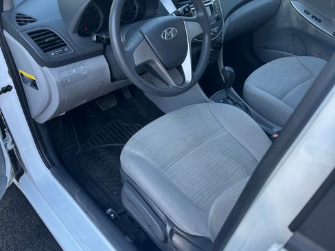 Used 2017 Hyundai Accent SE FWD image 5