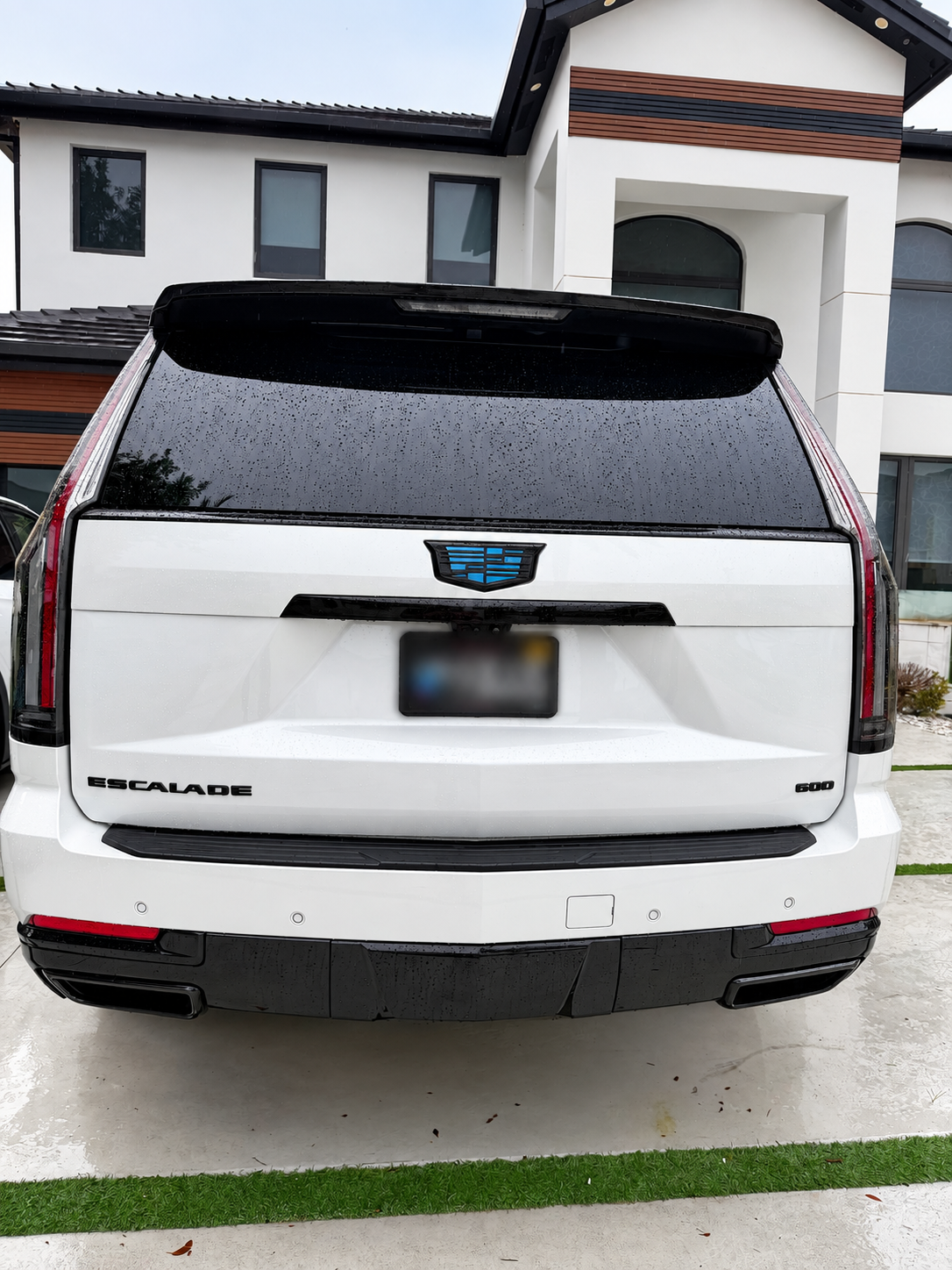 Used 2025 Cadillac Escalade ESV Sport Platinum AWD/4WD image 6