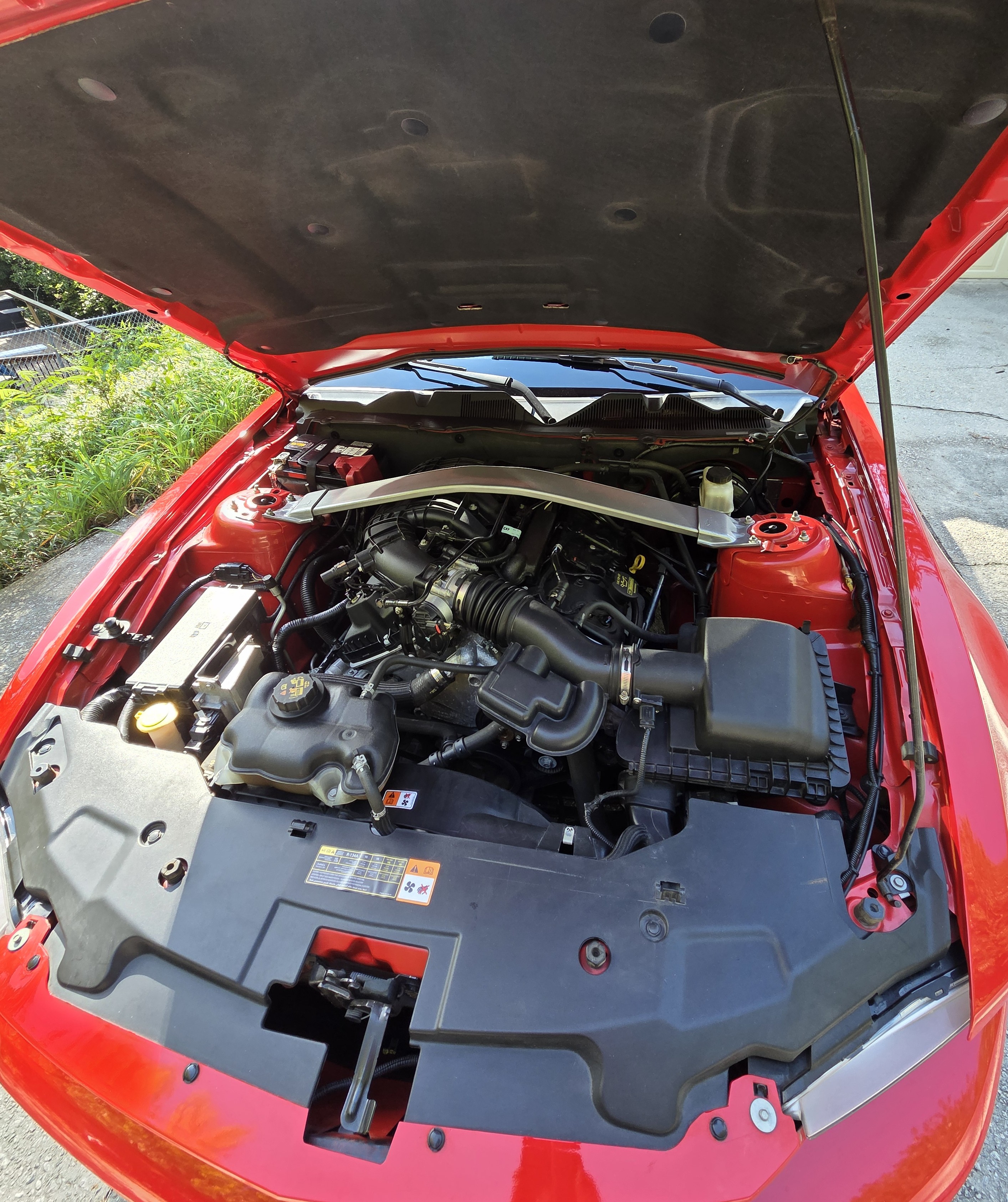 Used 2012 Ford Mustang Premium w/ Electronics Pkg RWD image 19