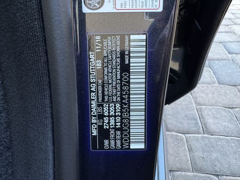 Used 2019 Mercedes-Benz S 63 AMG S 4MATIC Sedan image 31