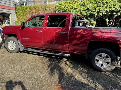 Used 2014 Chevrolet Silverado 1500 LT w/ LT Convenience Package image 13