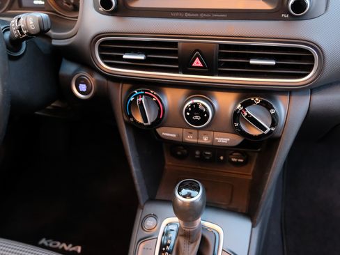 Used 2020 Hyundai Kona SEL Plus image 6