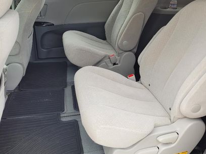 Used 2013 Toyota Sienna LE