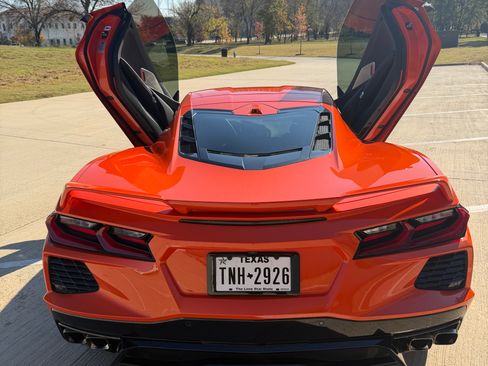 Used 2020 Chevrolet Corvette Stingray Preferred Cpe w/ 2LT Preferred Equipment Group image 4