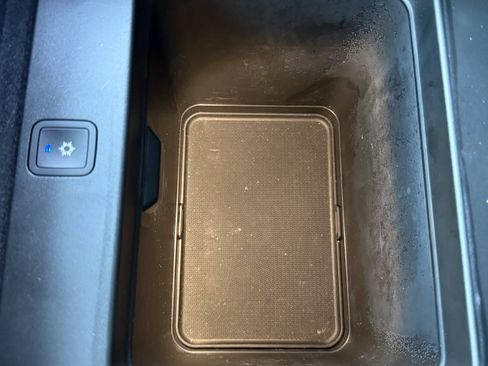 Used 2023 Jeep Grand Wagoneer L Series II w/ Premium Group II image 16