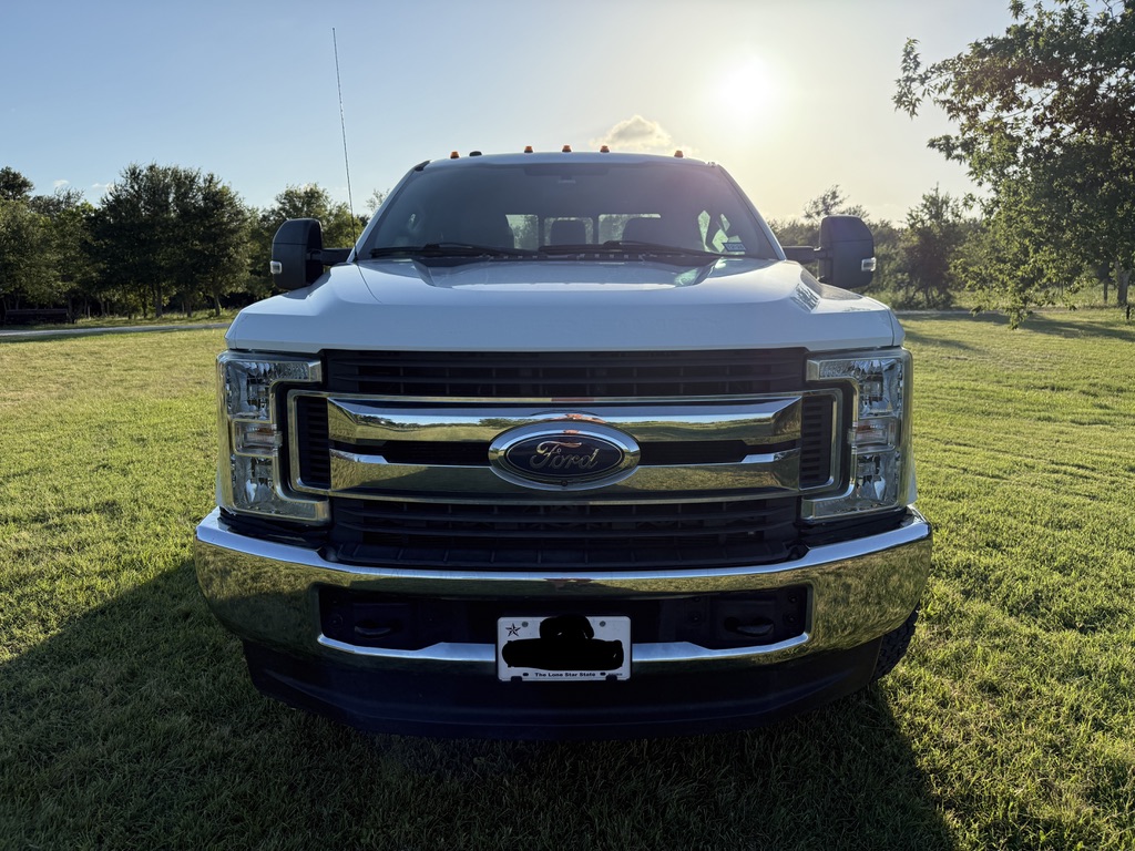 Used 2017 Ford F350 XL w/ STX Appearance Package AWD/4WD image 12