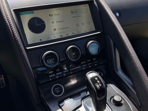 Used 2019 Jaguar F-TYPE R AWD/4WD image 17