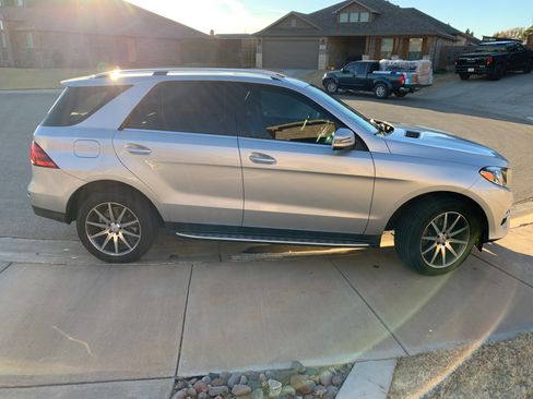 Used 2016 Mercedes-Benz GLE 350 image 2