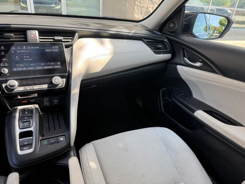 Used 2020 Honda Insight EX image 16