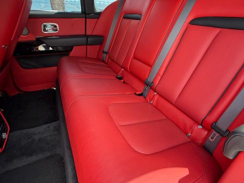Used 2021 Rolls-Royce Cullinan image 21