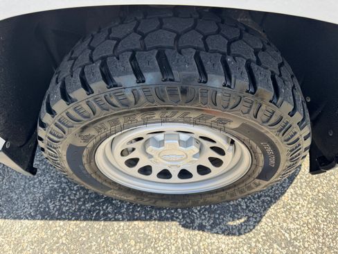 Used 2021 Chevrolet Silverado 1500 W/T w/ WT Value Package AWD/4WD image 12
