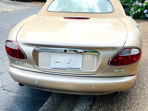 Used 2003 Jaguar XK8 Convertible image 2