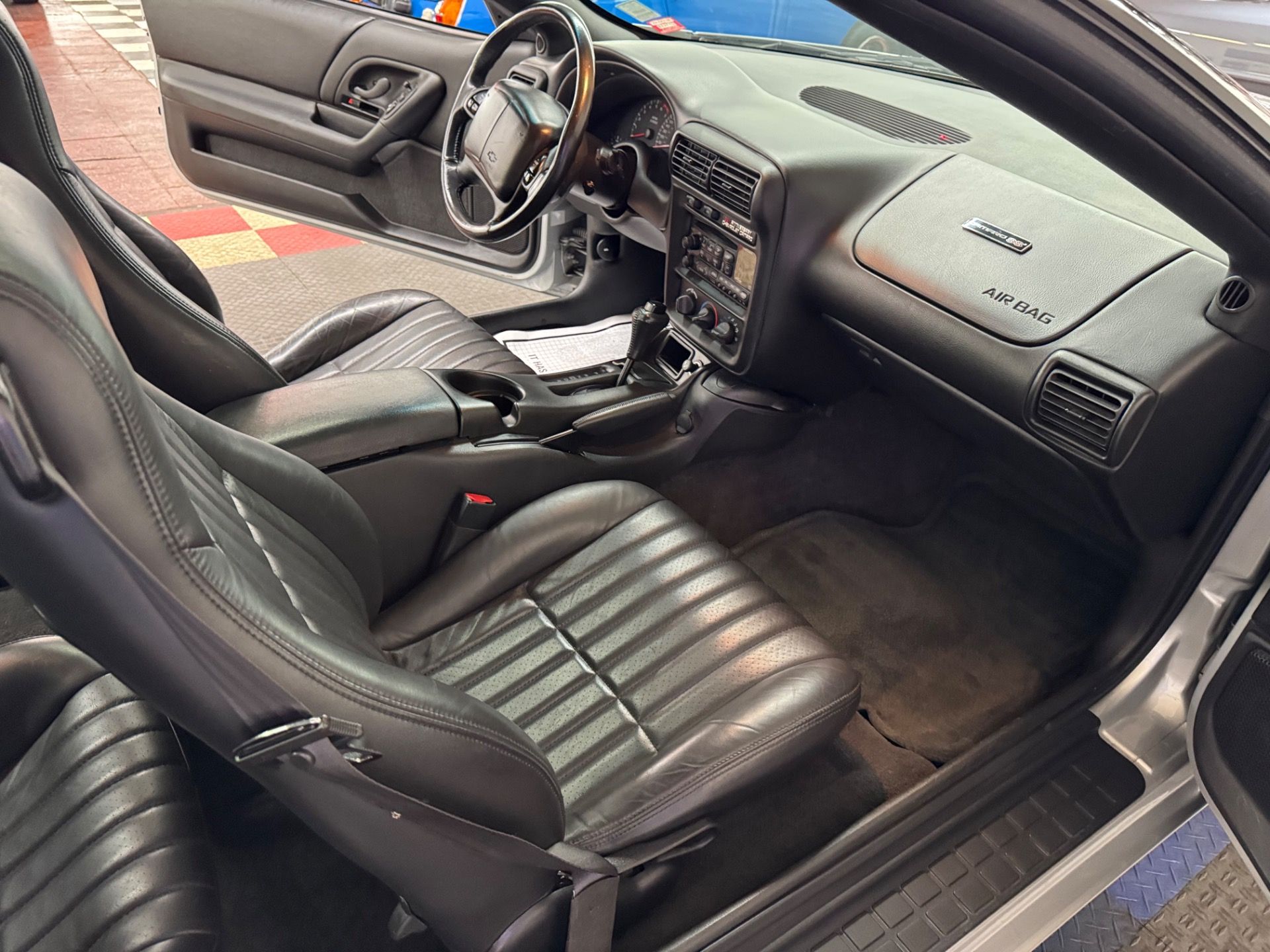Used 2002 Chevrolet Camaro Z28 w/ SS Performance/Appearance Pkg RWD image 15
