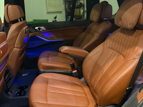 Used 2024 BMW X7 M60i w/ Executive Package AWD/4WD image 11