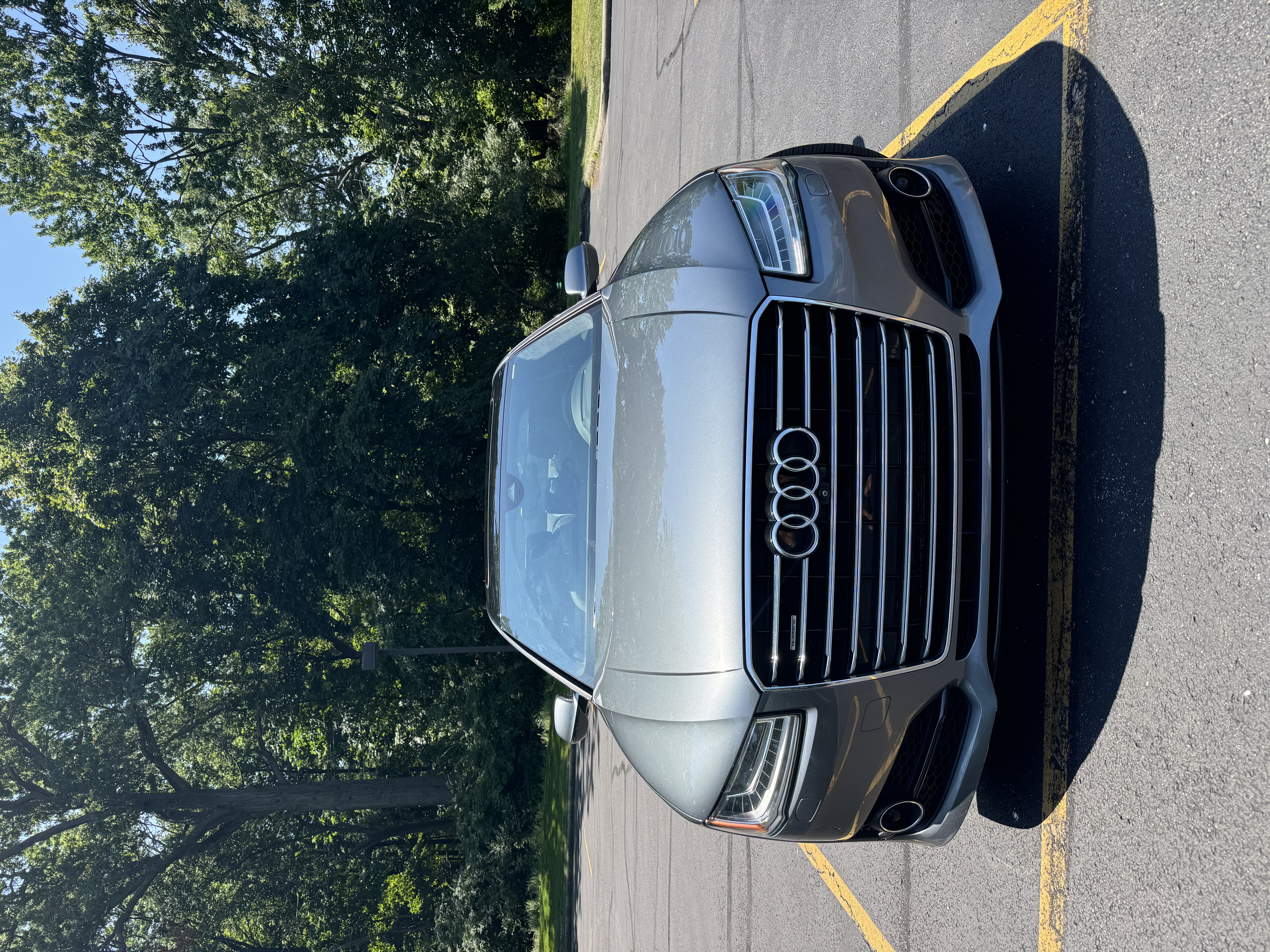 Used 2016 Audi A8 L 4.0T w/ Driver Assistance Package AWD/4WD image 2