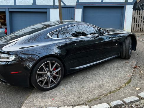 Used 2013 Aston Martin V8 Vantage Coupe image 4