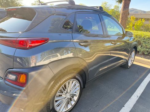Used 2019 Hyundai Kona SEL FWD image 12