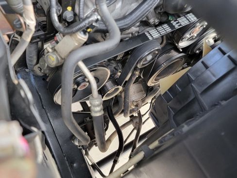 Used 2017 Nissan Titan S image 31