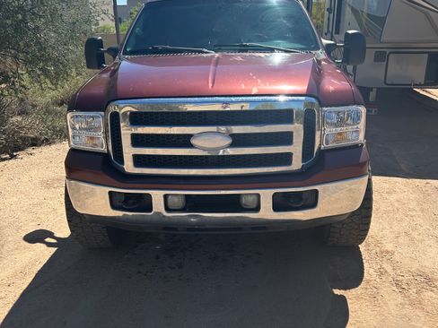 Used 2005 Ford F250 Lariat image 6