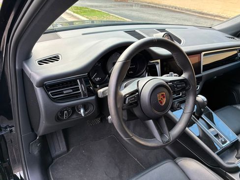 Used 2024 Porsche Macan S AWD/4WD image 10