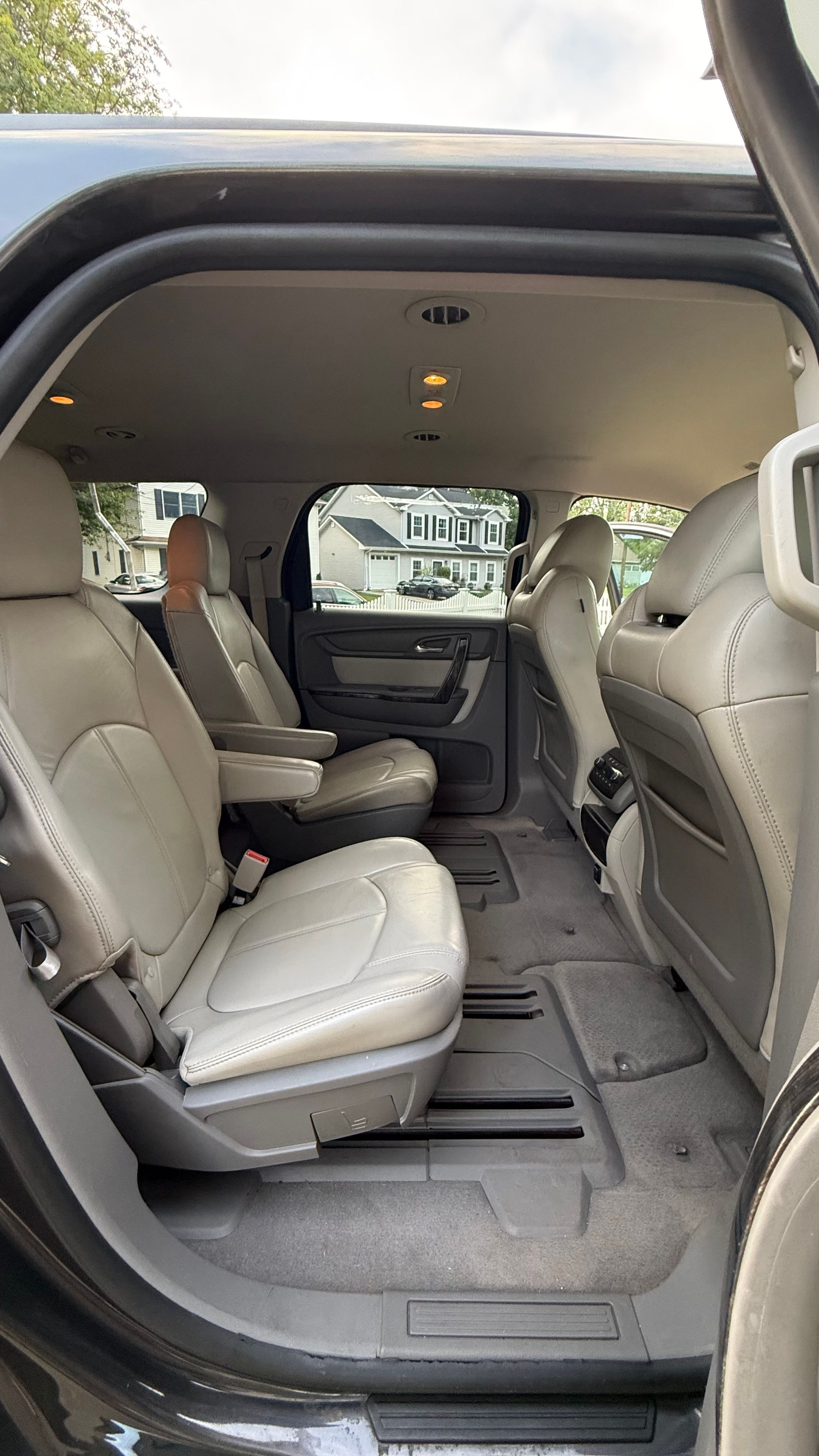 Used 2014 GMC Acadia SLT FWD image 10