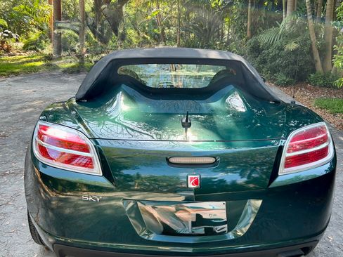 Used 2007 Saturn Sky w/ Premium Trim Pkg RWD image 5