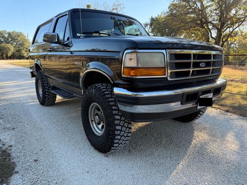 Used 1996 Ford Bronco image 5