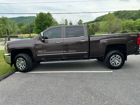 Used 2016 Chevrolet Silverado 2500 LTZ w/ Duramax Plus Package AWD/4WD image 2