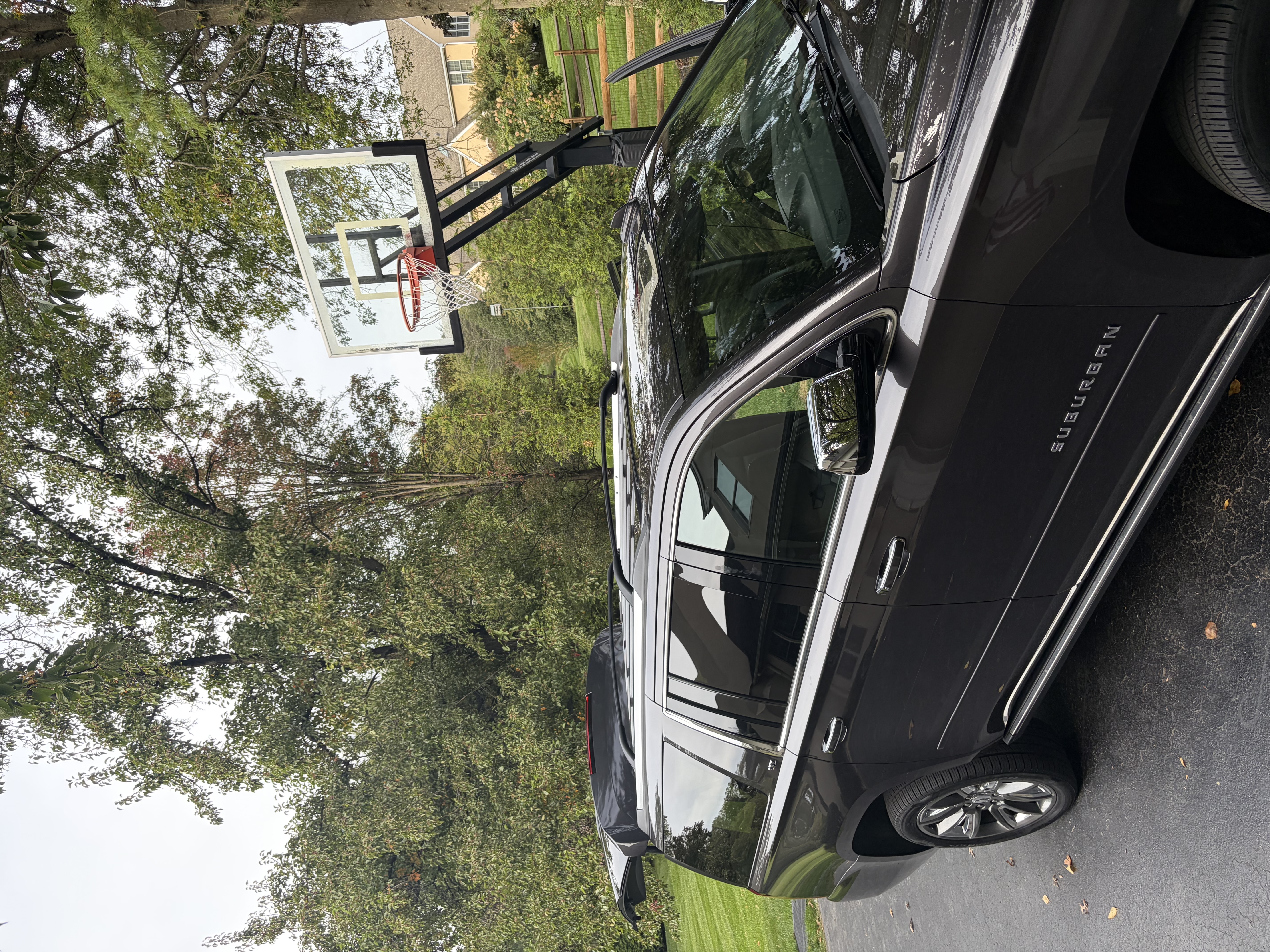 Used 2016 Chevrolet Suburban LTZ AWD/4WD image 12