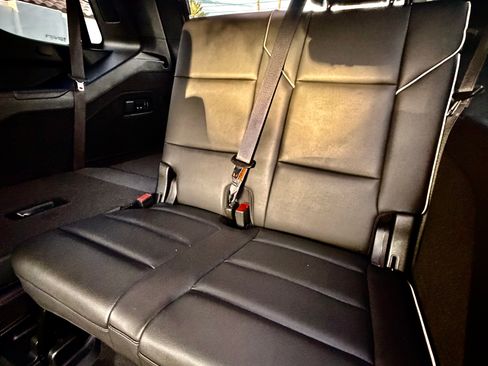 Used 2023 Cadillac Escalade Sport w/ LPO, ONYX Package image 18