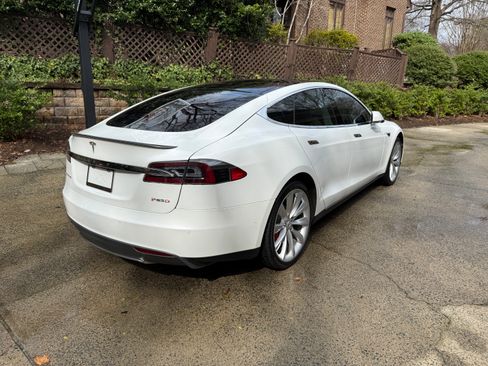 Used 2015 Tesla Model S P85D AWD/4WD image 2