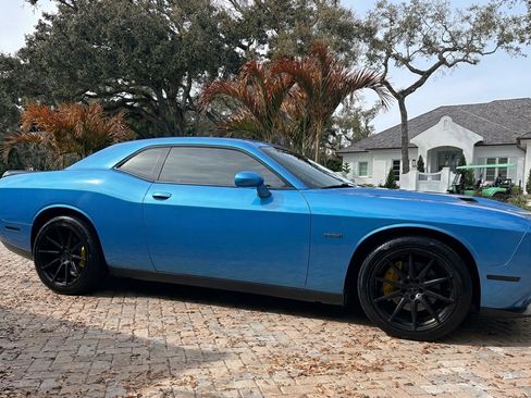 Used 2016 Dodge Challenger R/T w/ Blacktop Package image 10