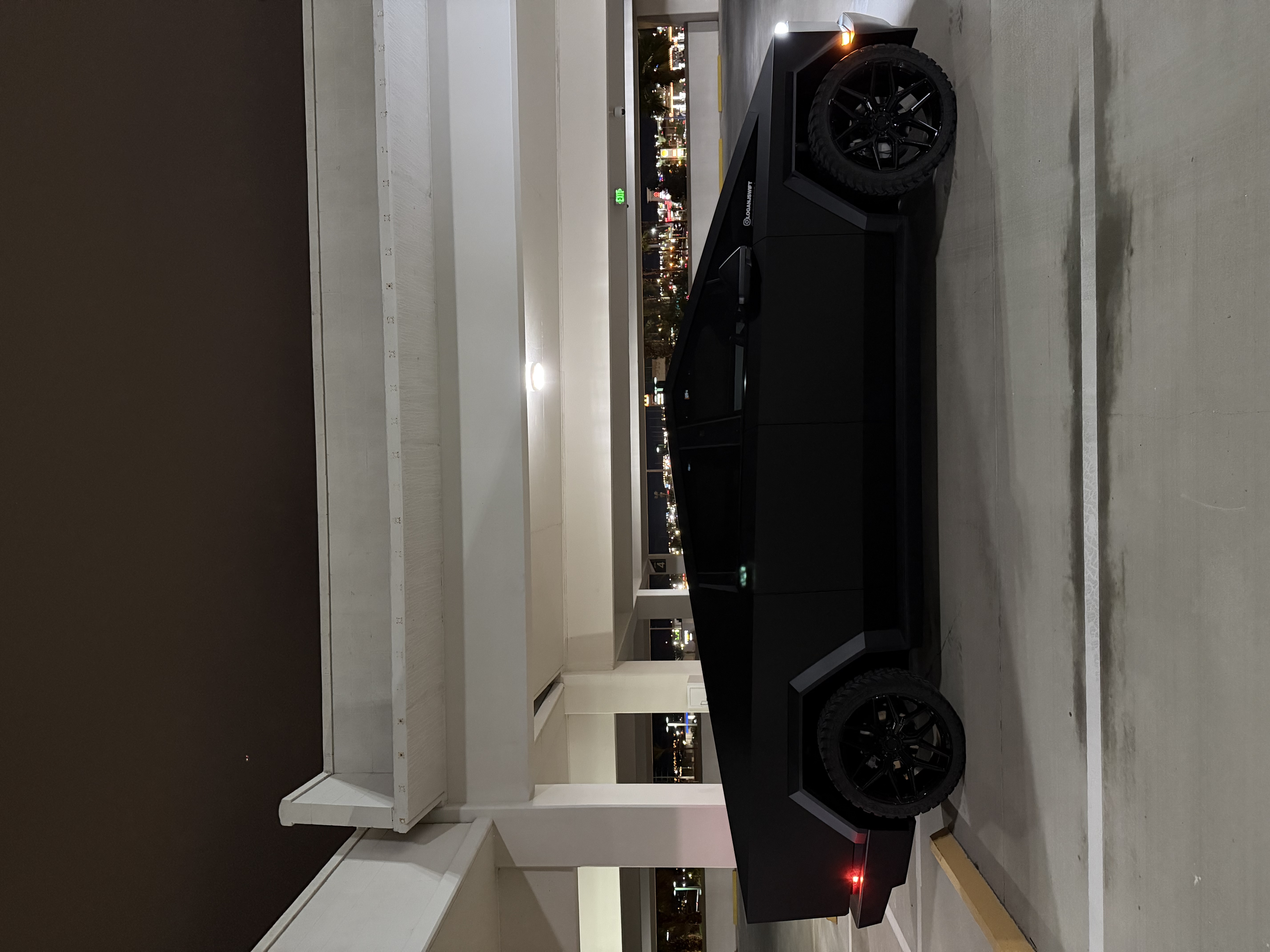 Used 2026 Tesla Cybertruck Cyberbeast AWD/4WD image 9